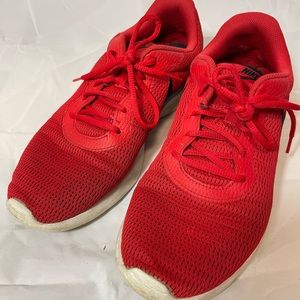 Men’s Nike Red Tanjun Shoes